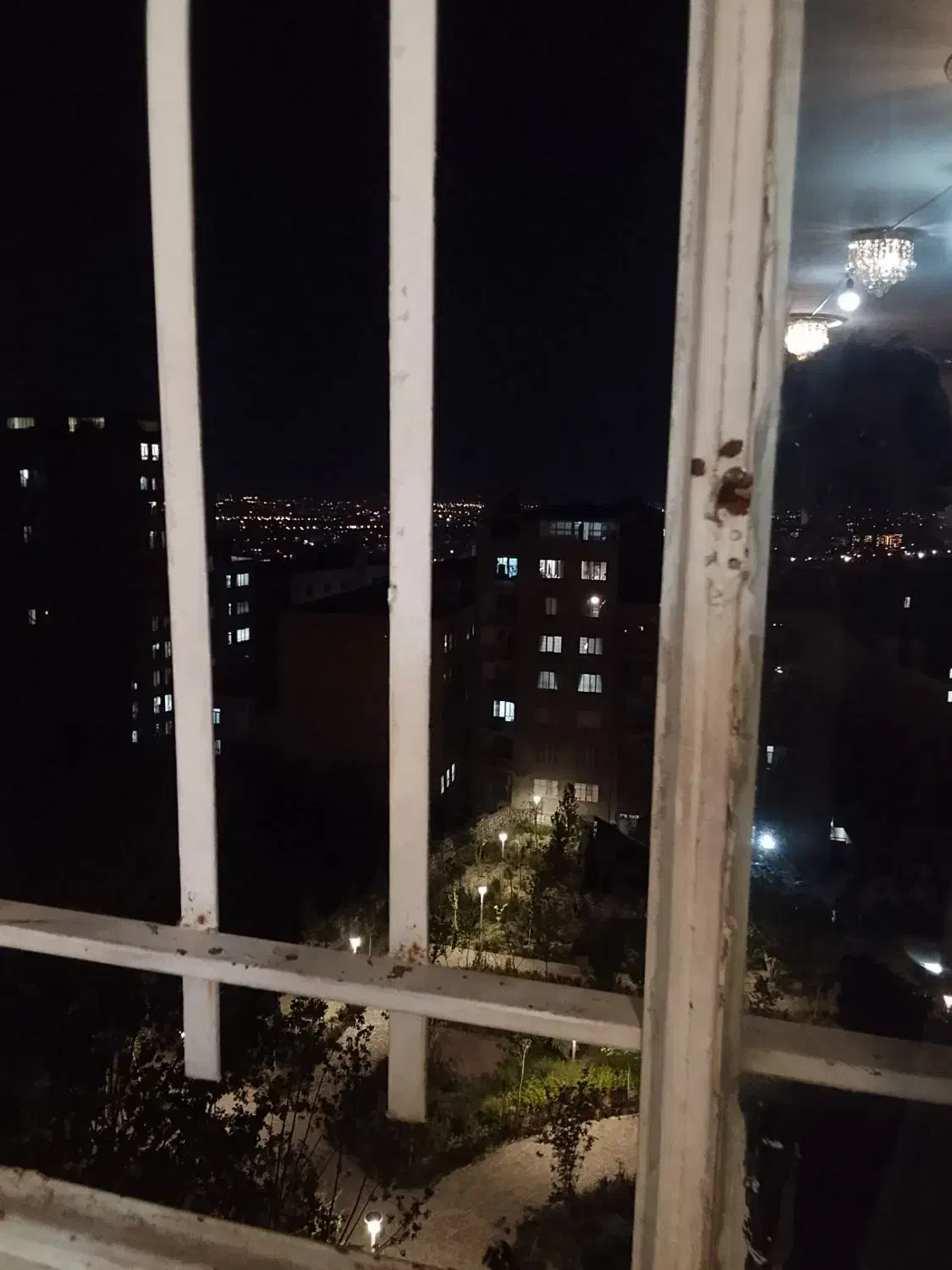 یک واحد آپارتمان 90متری