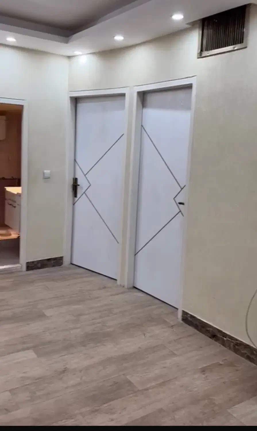 آپارتمان ۷۰ متری ۲ خواب مشتاق حمزه اصفهانی