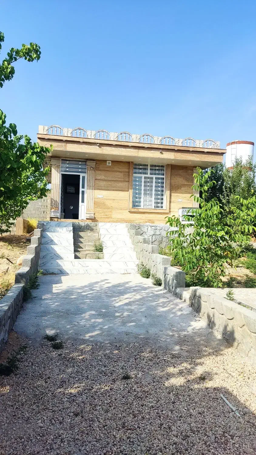 باغ شهری 1000متری کوهمره سرخی