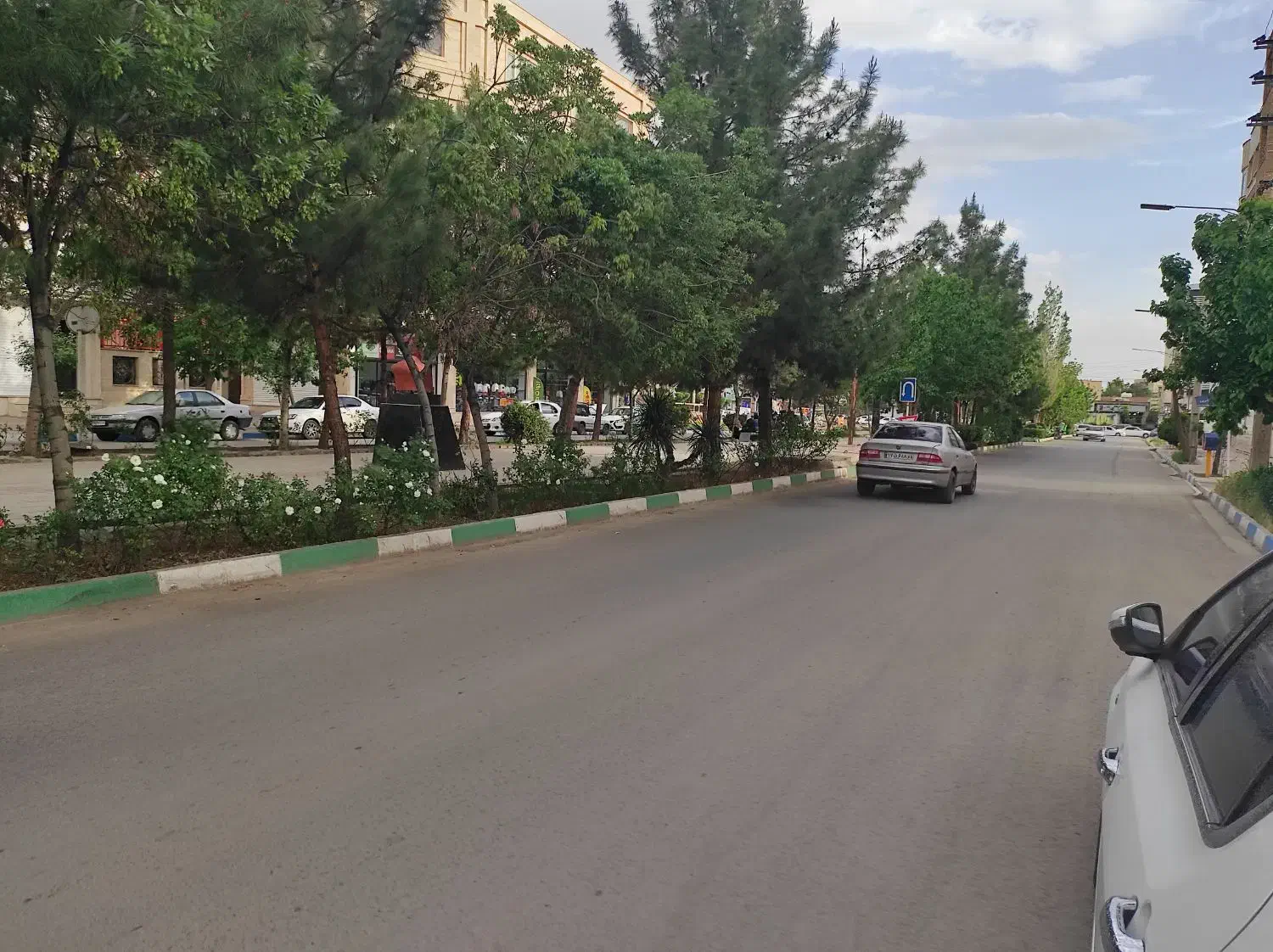 فروش زمین تجاری مسکونی 172متری بر بلوار شهرک گلها