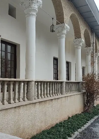 واحد ۸۰ متری