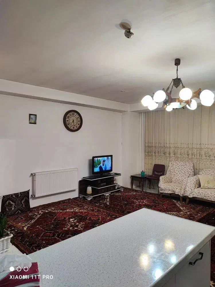 اپارتمان80متر کوچه باغ نصف راه
