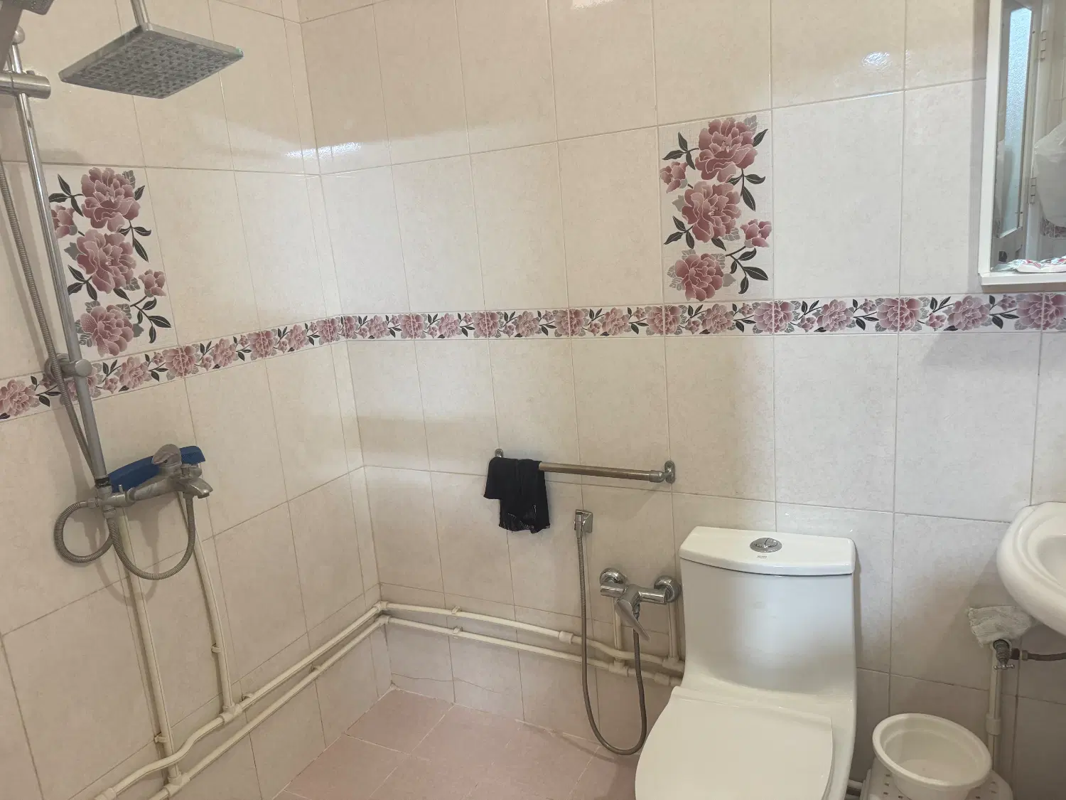 آپارتمان عبدل اباد
