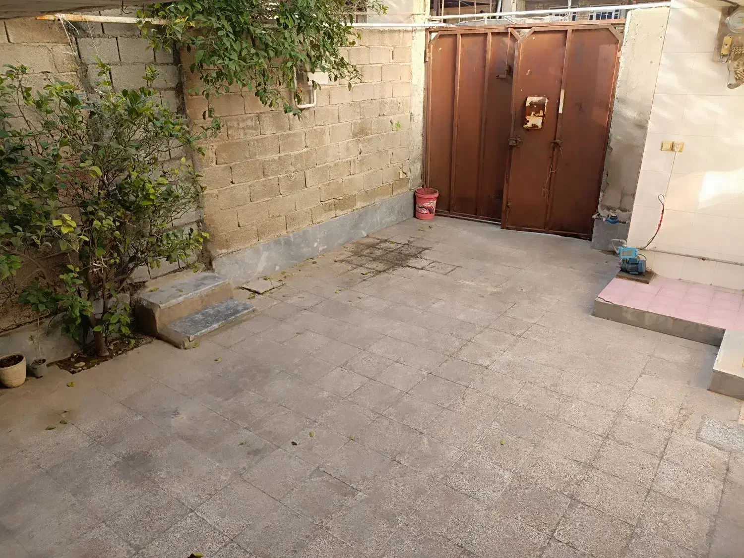 اجاره روزانه خانه ویلایی مبله همراه با پارکینگ