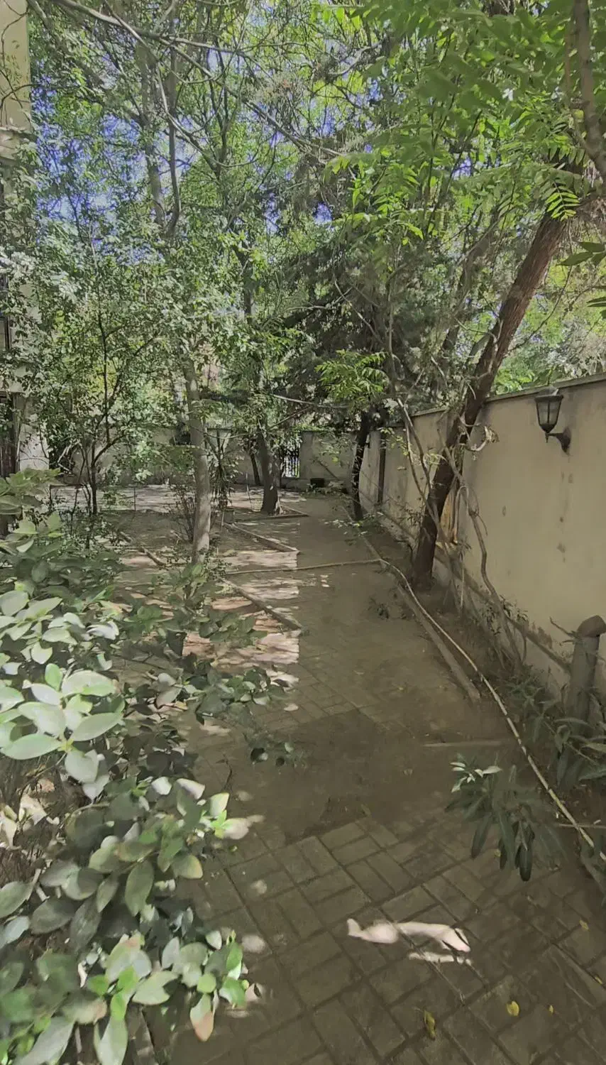 ملک ۵ واحدی یکجا فروش