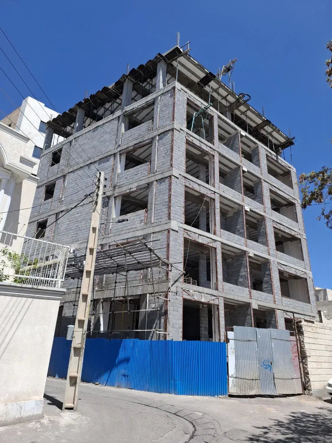 پیش فروش واحد ۱۳۰ متری سعدی شمالی