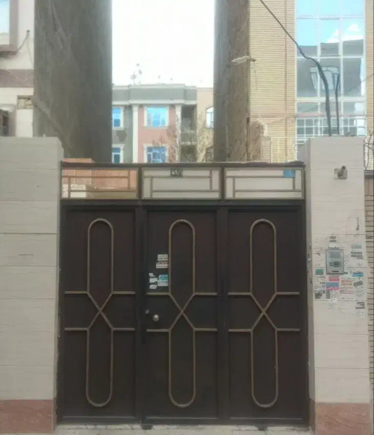 خانه ویلایی در بست