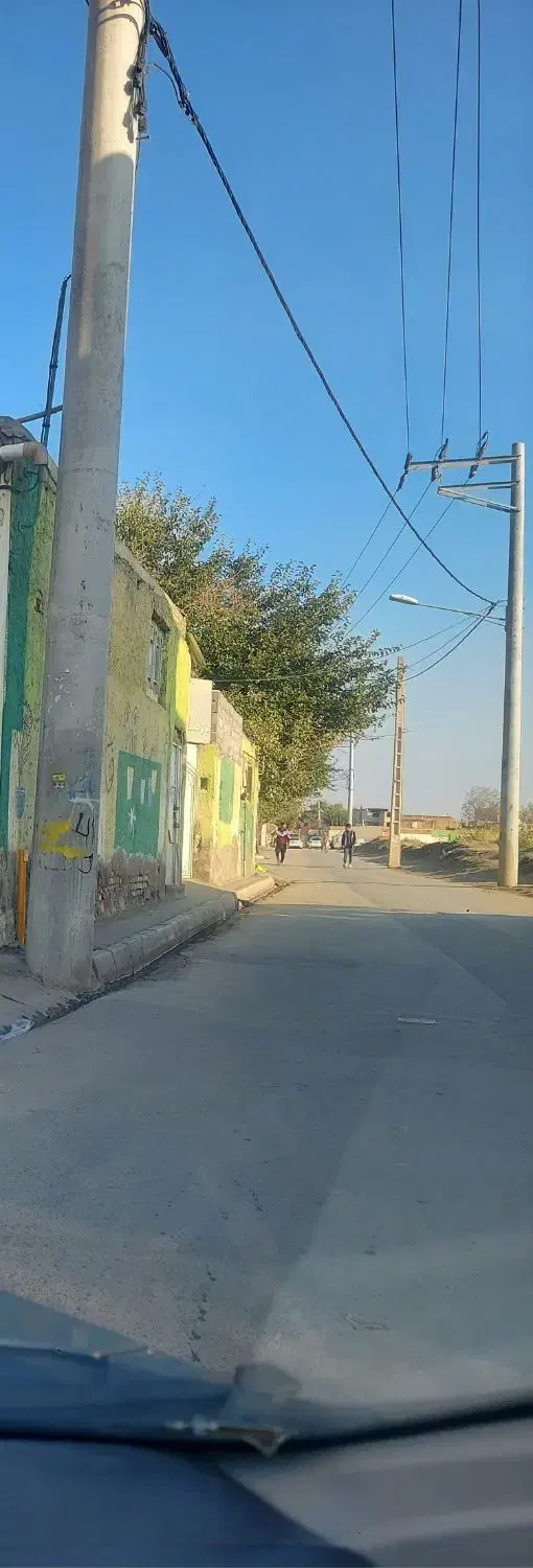 زمین ۱۰۰ متری مسکونی تحویل سند شش دانگ