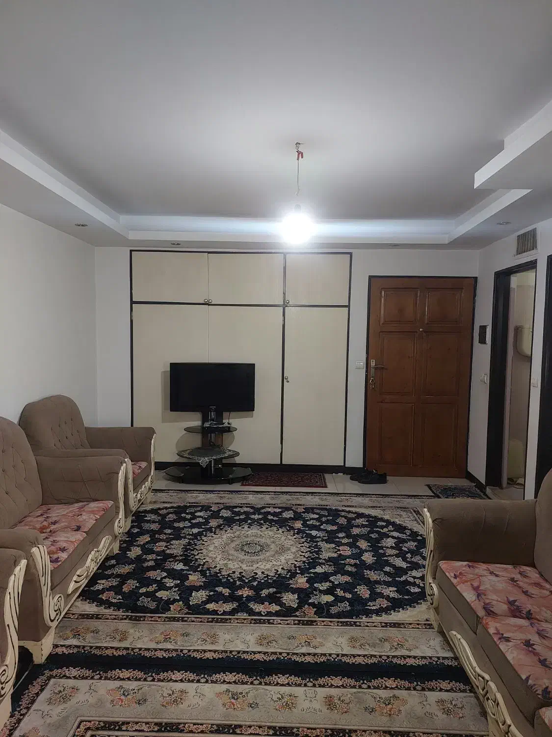 استخر_۵۰ متر_۱۰ ساله_با امکانات