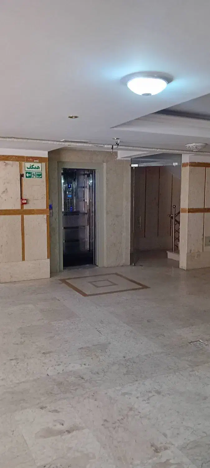 آپارتمان ۱۹۲متری طبقه ۶. ۴خوابه