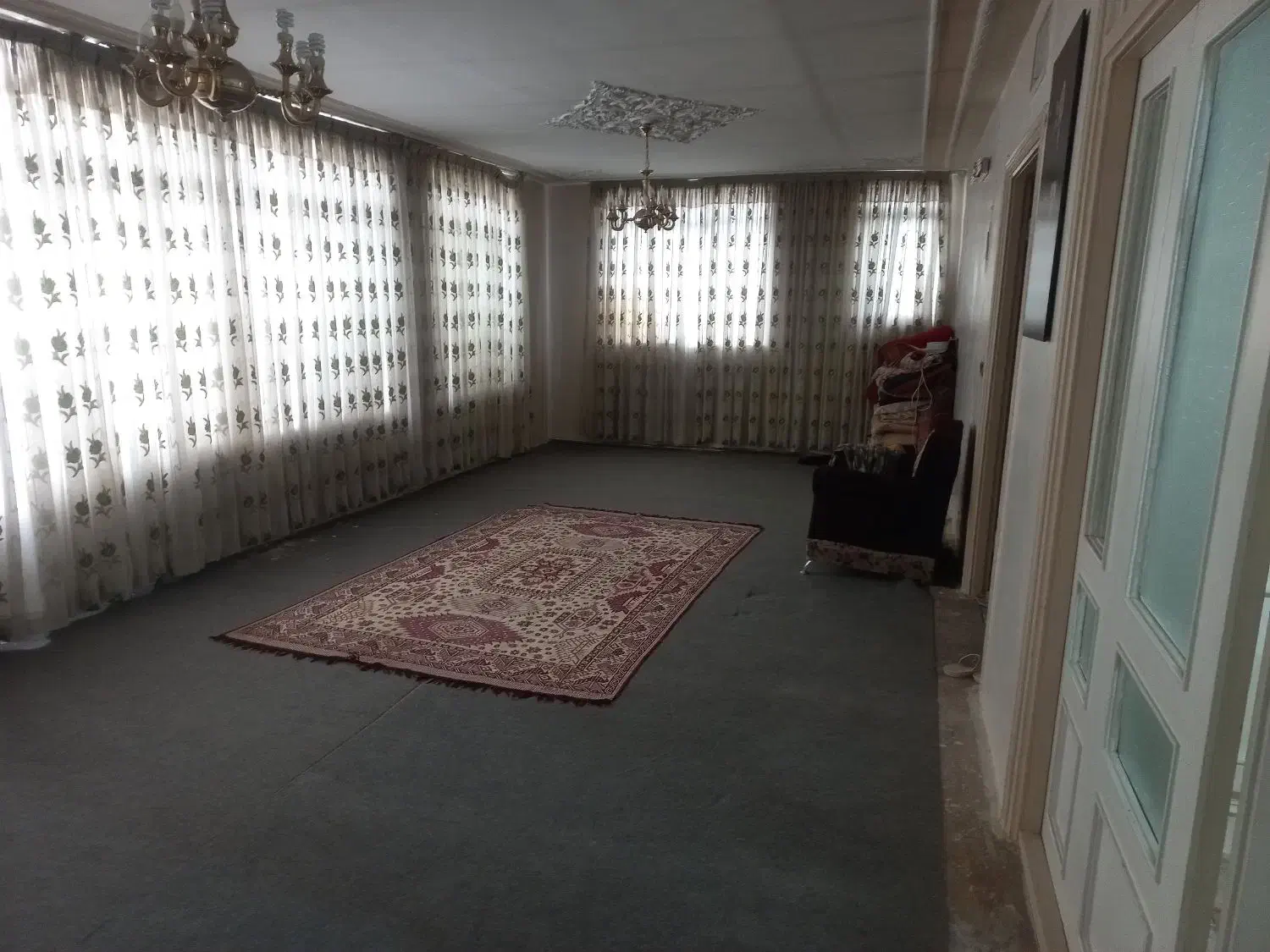 رهن واجاره نورگیرعالی پنجره دوجداره سردونبش