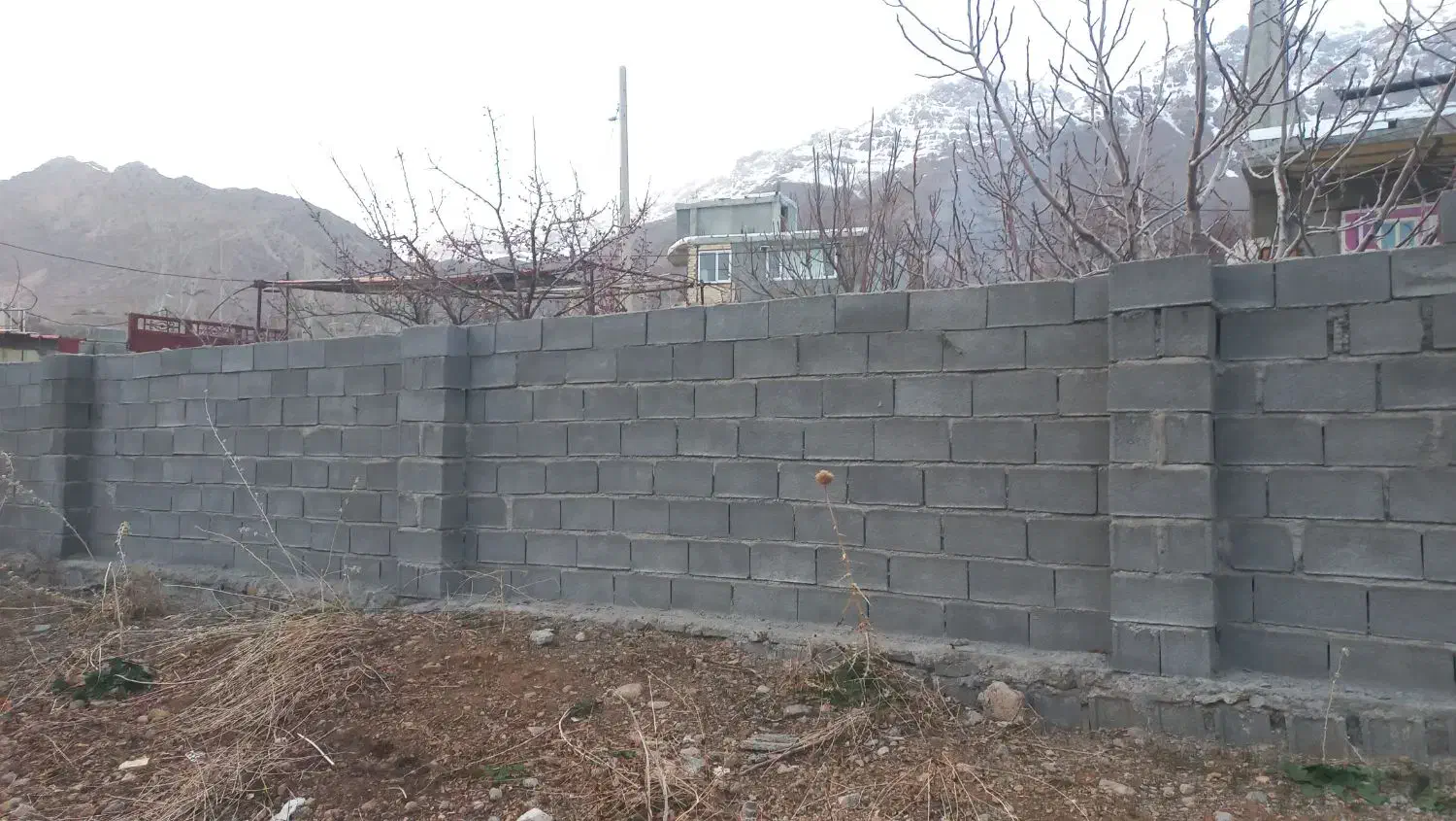 *باغ مسکونی داخل شهر خ.فردوسی سیسخت سند دار*