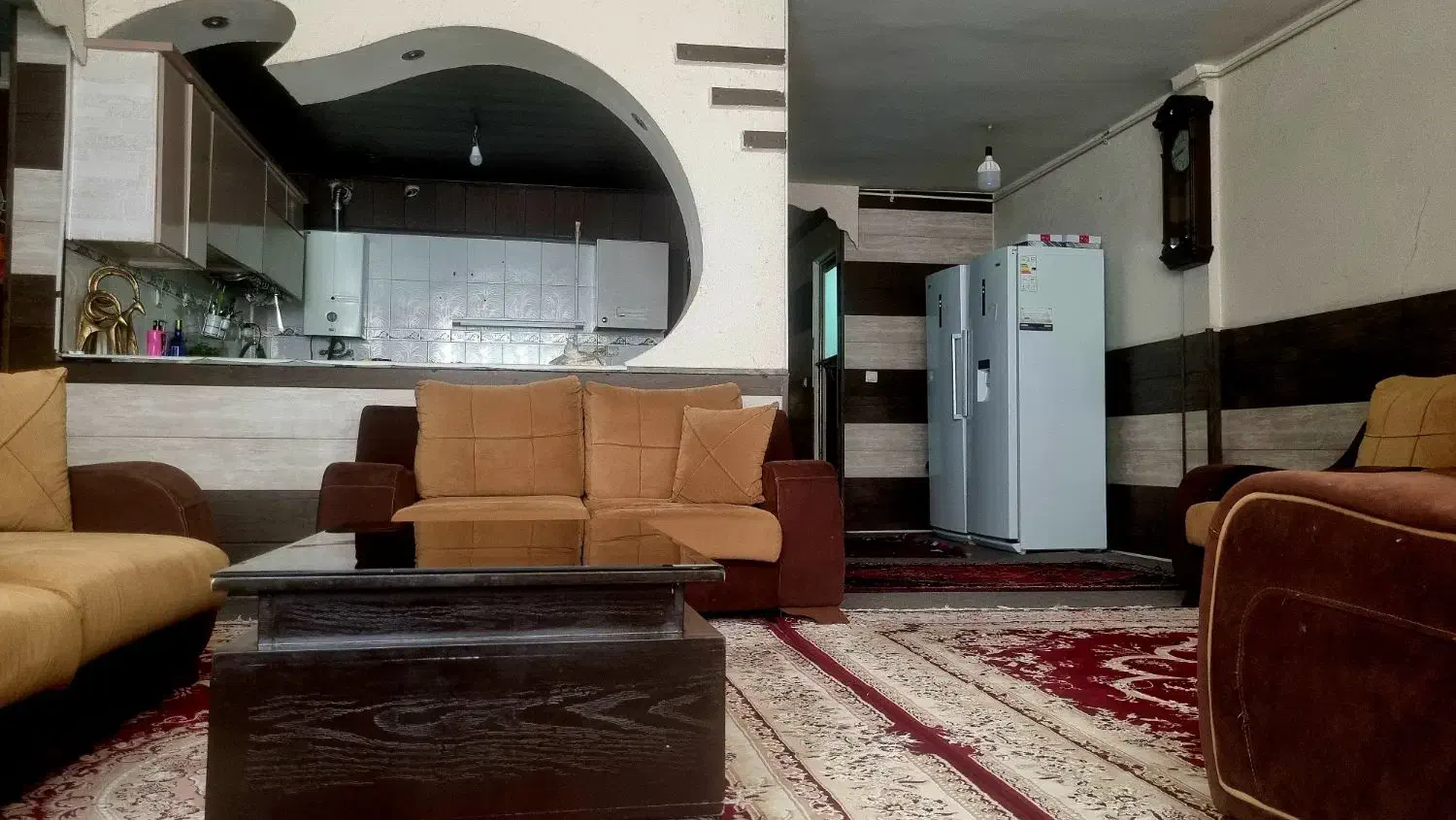 فروش آپارتمان فلکه معلم