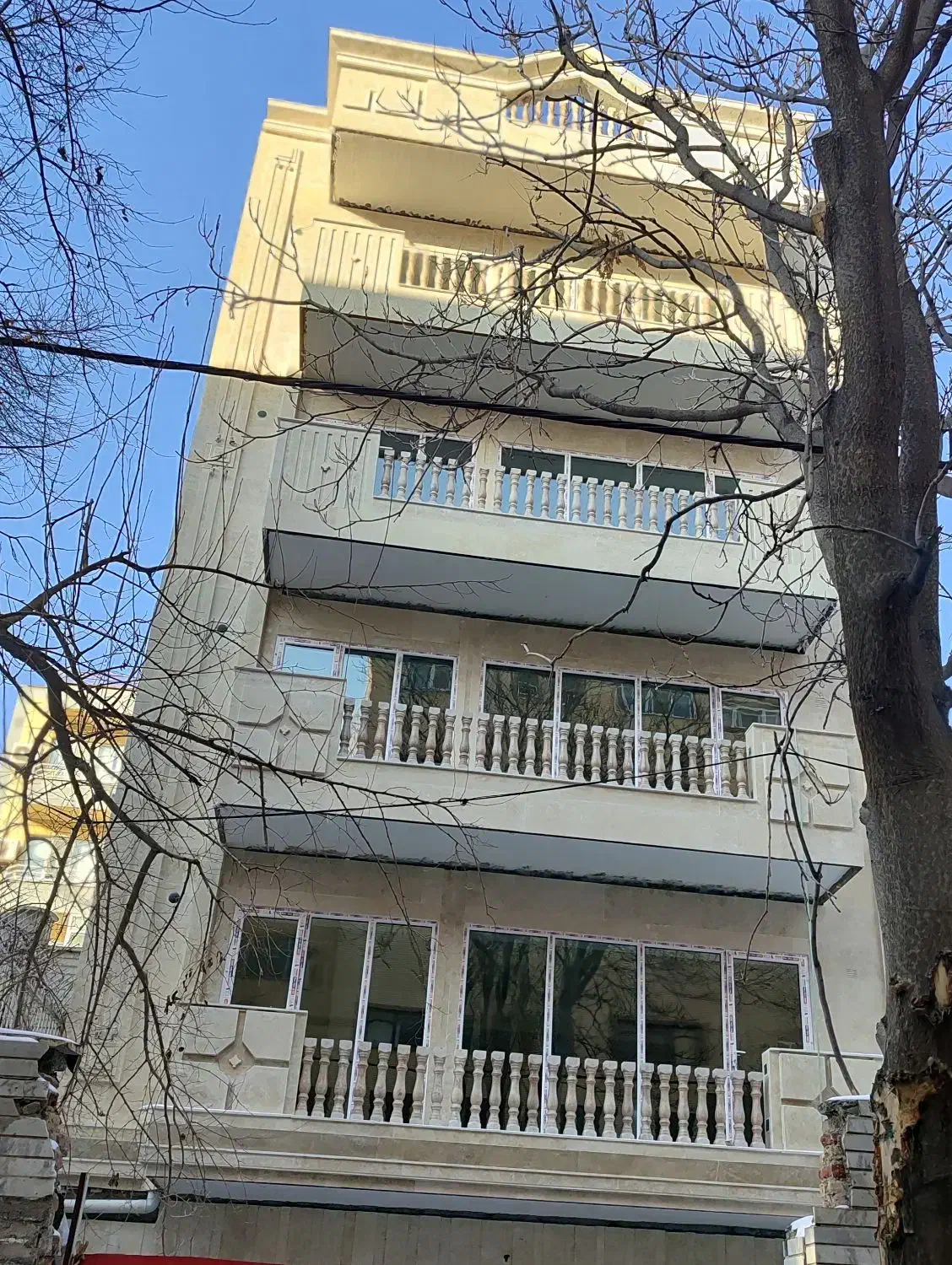 فروش آپارتمان واقع در گلستان ۲