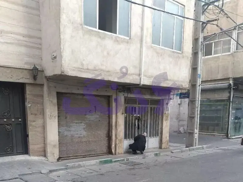مغازه کلنگی