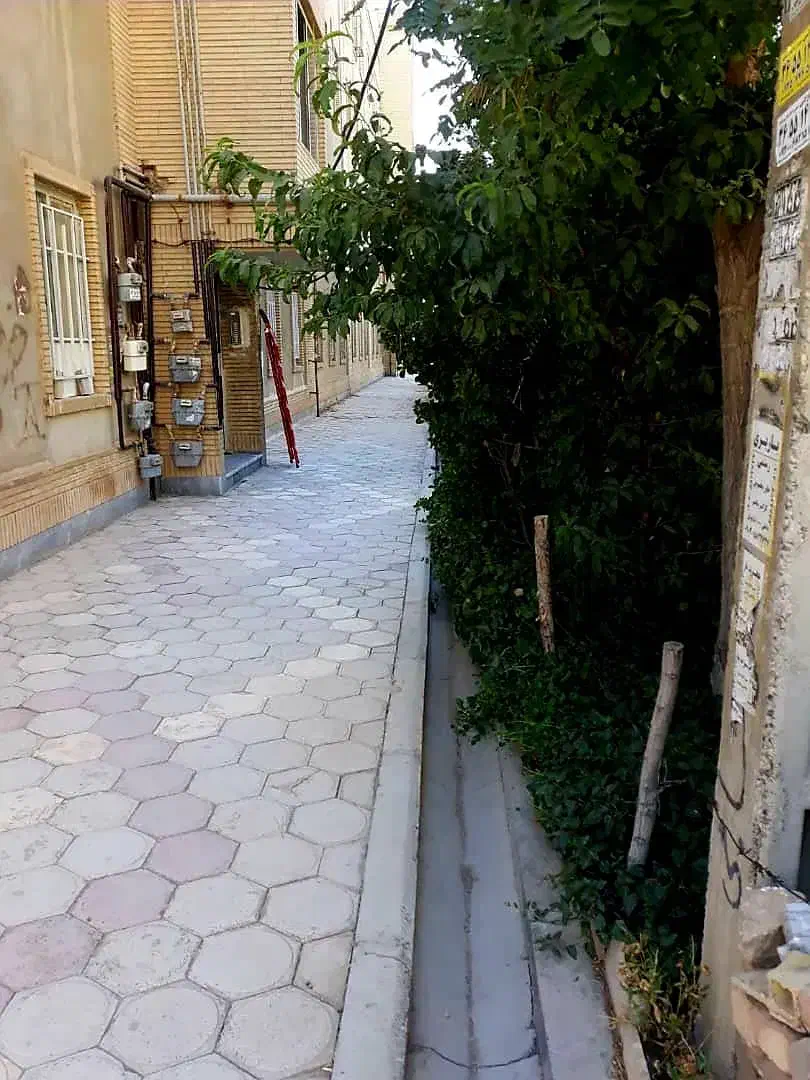 ۴۵ متری سروناز