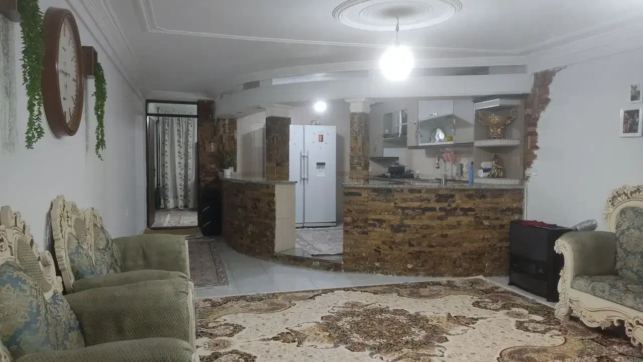خانه ای ۲ طبقه دارای حیات مشترک