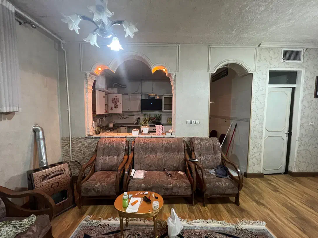 طبقه همکف از دو طبقه شخصی ساز