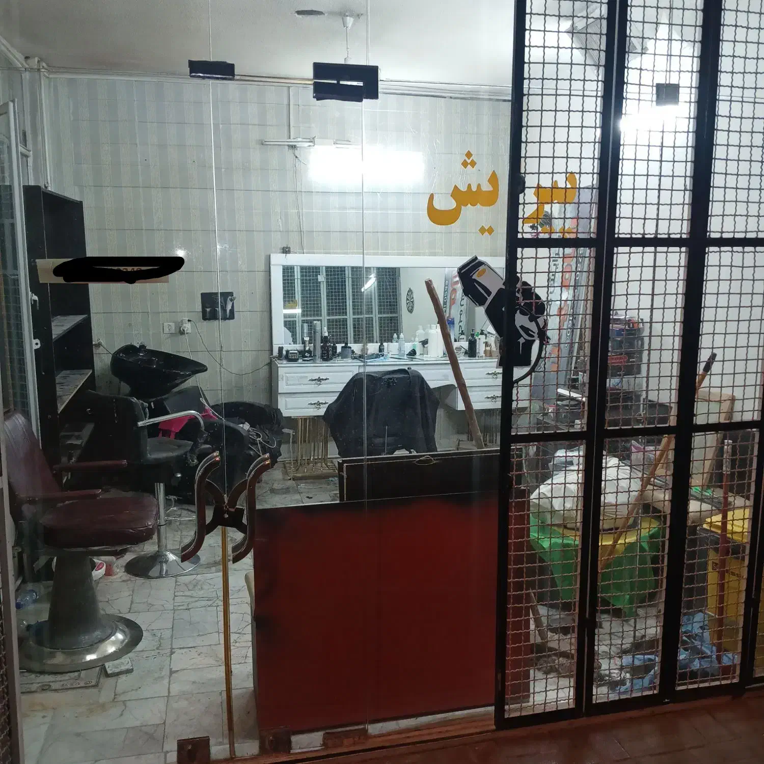 اجاره دو دهنه مغازه ۱۷ متری شیخ طوسی با امکانات