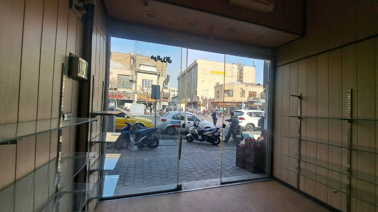 فروش سرقفلی مغازه ، بر جمهوری تقاطع ملت