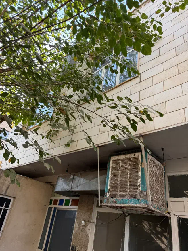 خانه دربستی دو طبقه