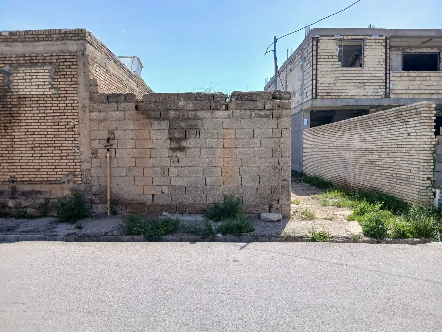 ۱۷۶متر زمین مسکونی