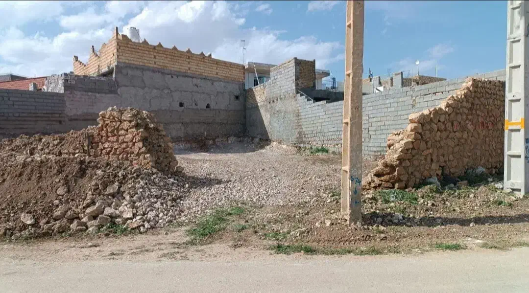 فروش زمین مسکونی ملک  بر رو . روستای بردج