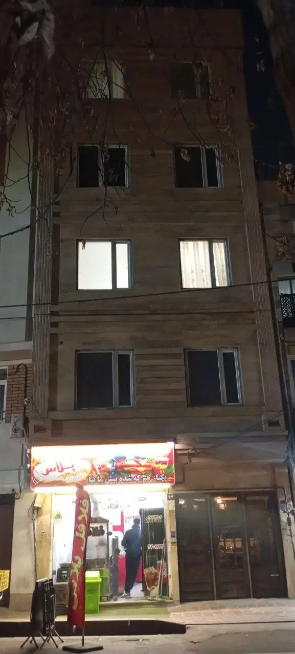 67 تک واحدی ال اقا روبرو مترو