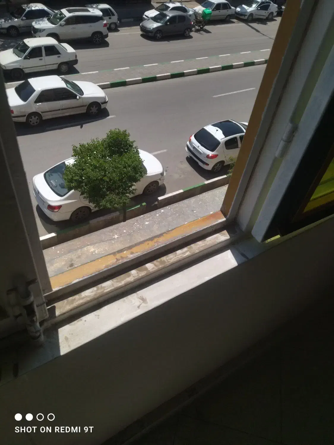 رهن و اجاره آپارتمان ۸۰ متری در ابتدای اقدسیه