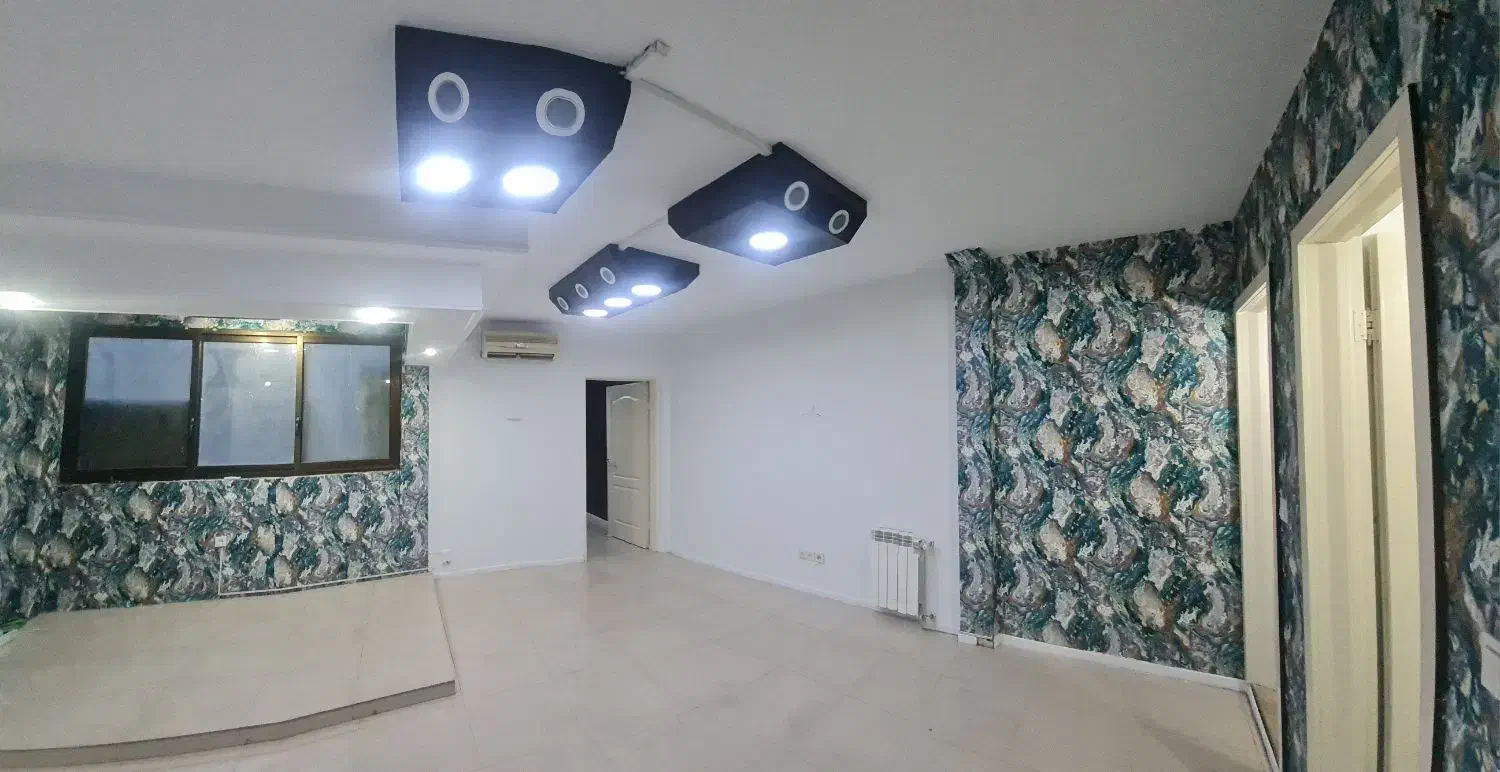 ۴۳متر اداری فول امکانات تاپ لوکیشن فلکه اول