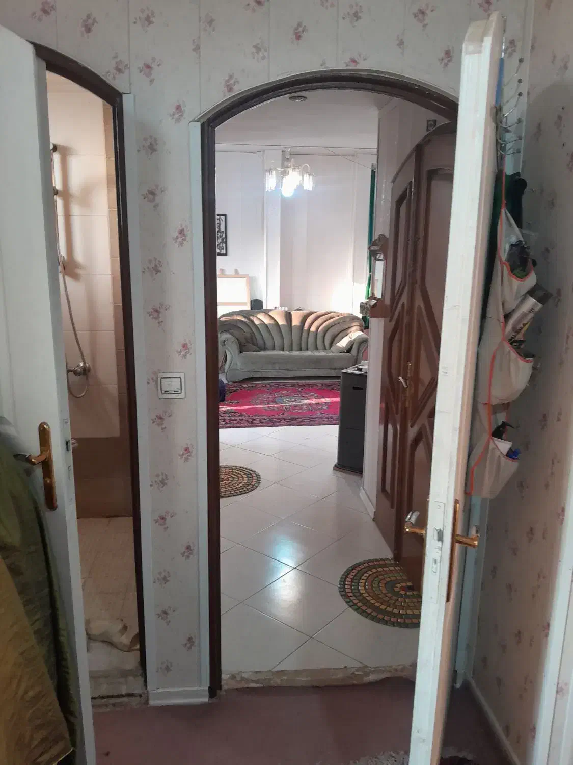 سناباد۴راه راهنمایی ۶۰متر آپارتمان ۱ خواب تمیز
