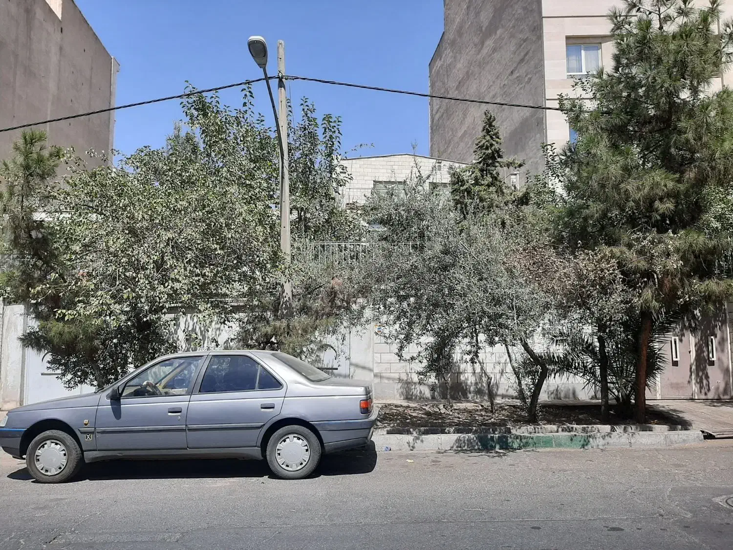۳۰۰ متر بر ۱۰ شمالی نارمک جنوبی