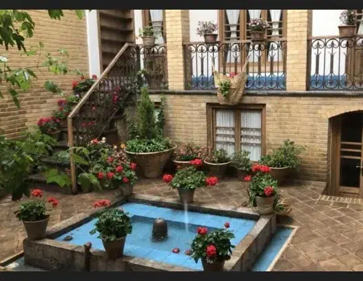 رهن منزل حیاط دار ماشین رو