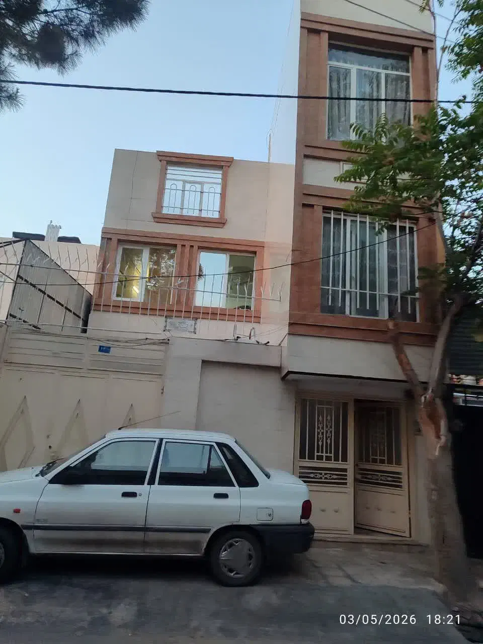 خونه دوطبقه ویلایی