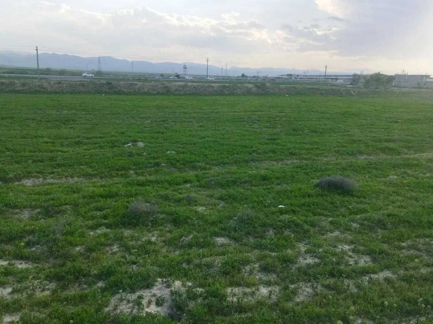 فروش زمین موقعیت جغرافیایی بسیار عالی، روبه پیشرفت