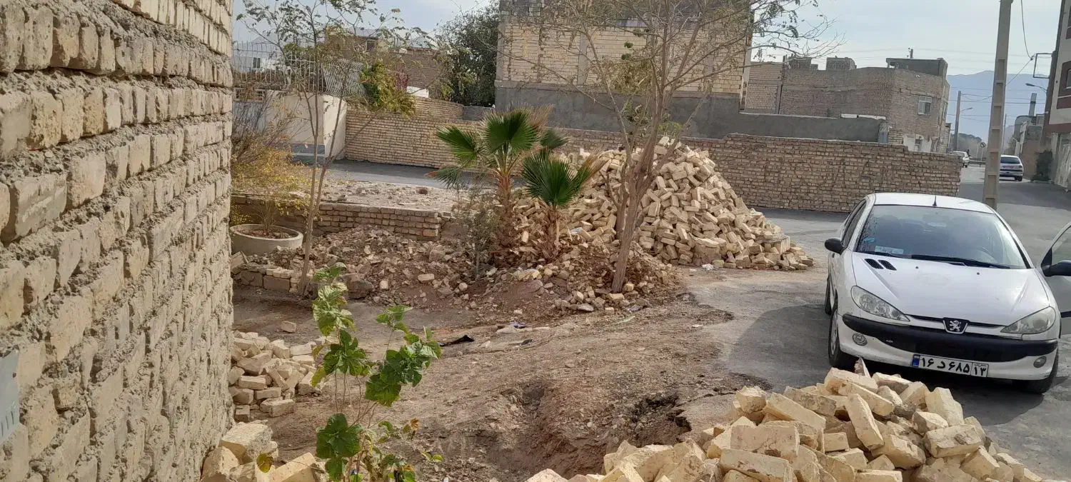 زمین مسکونی
