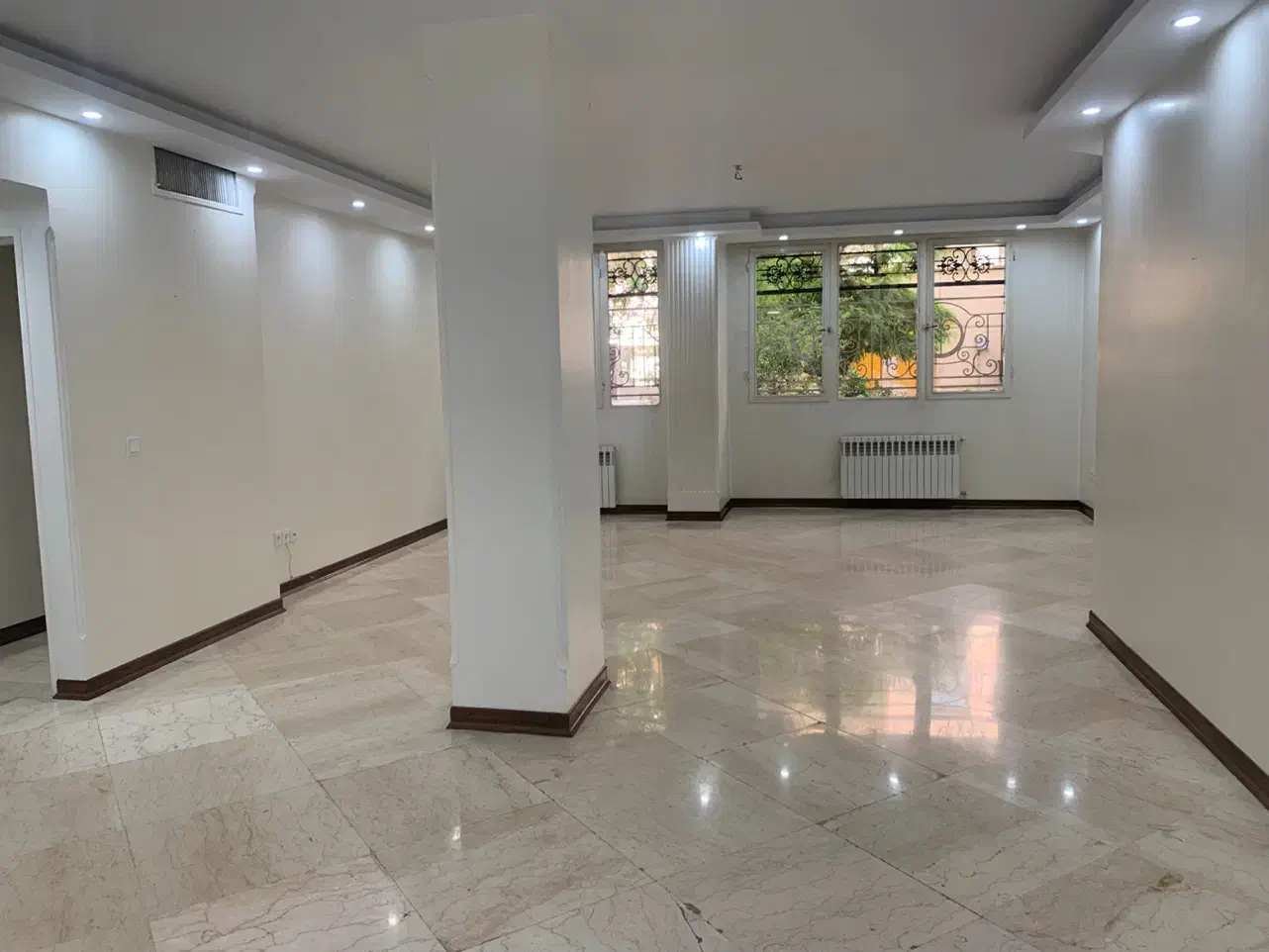 ۱۱۰ متر ۲ خواب بالای کاج