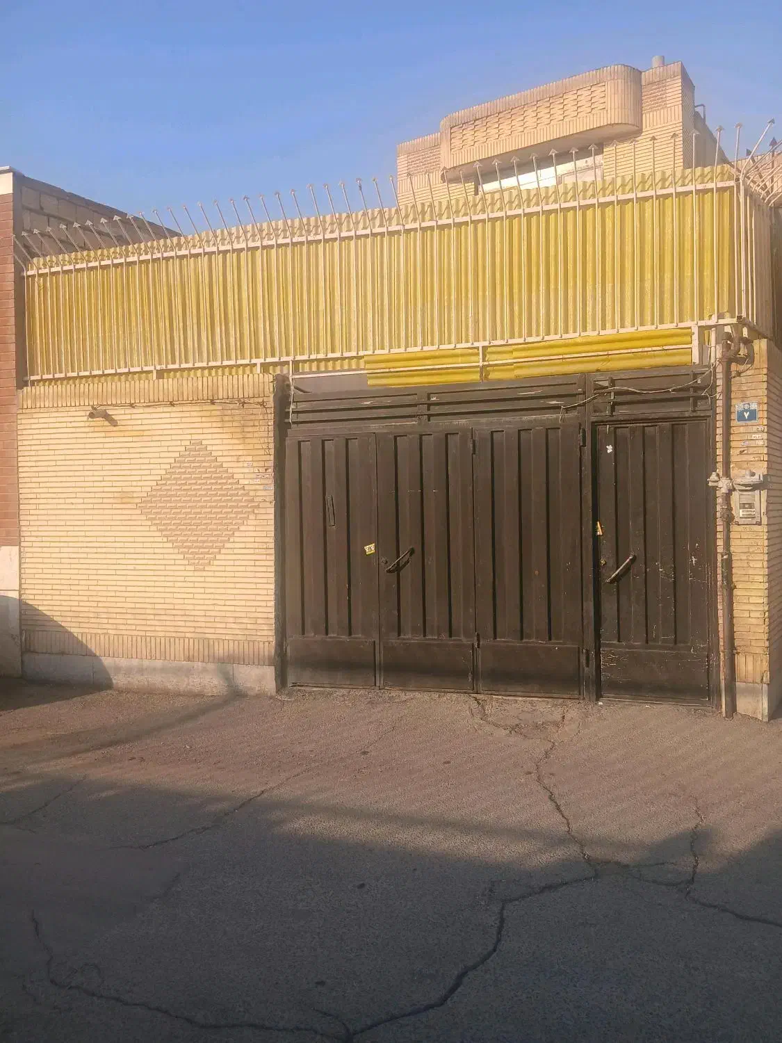 منزل دو طبقه بازسازی شده