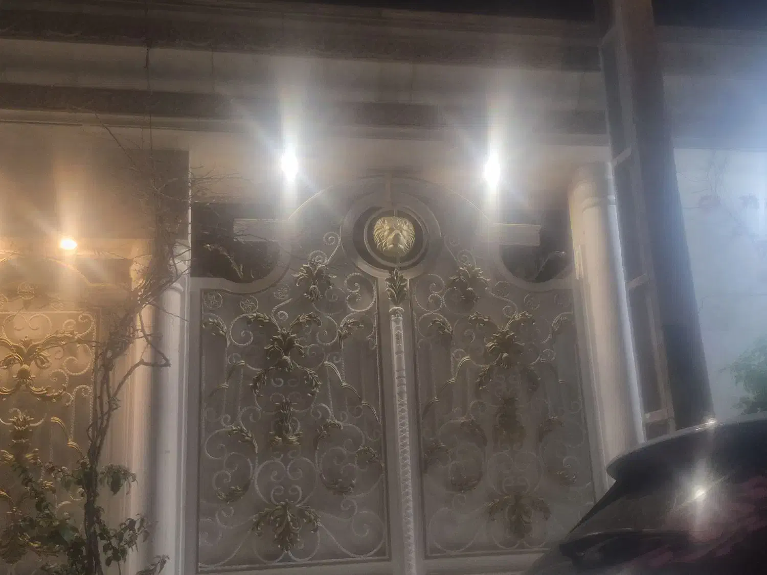 واحدی در زنبیل آباد سندار