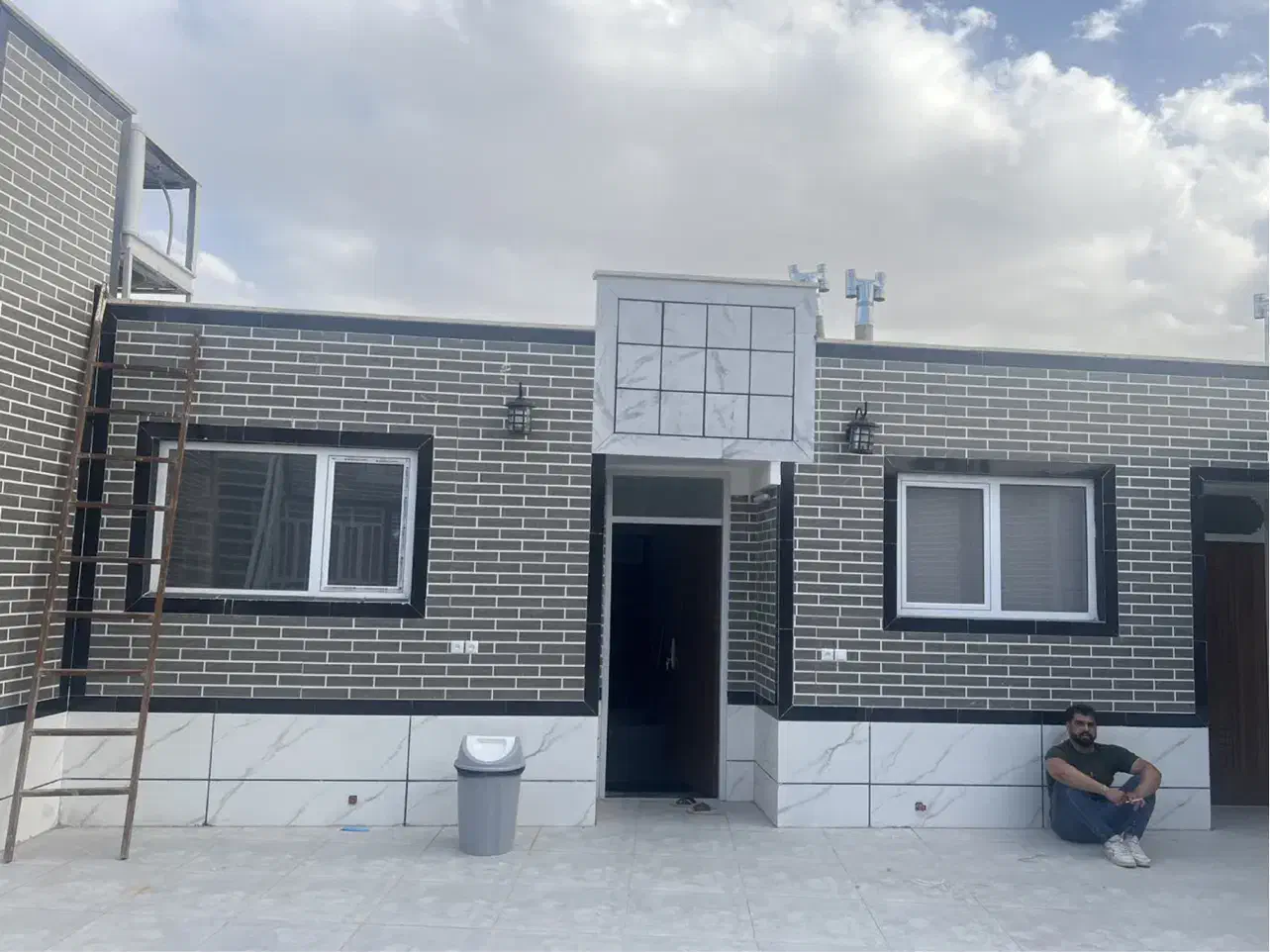 اجاره سویت شیک برای دفتر کاشی واقع در خ سعیدی