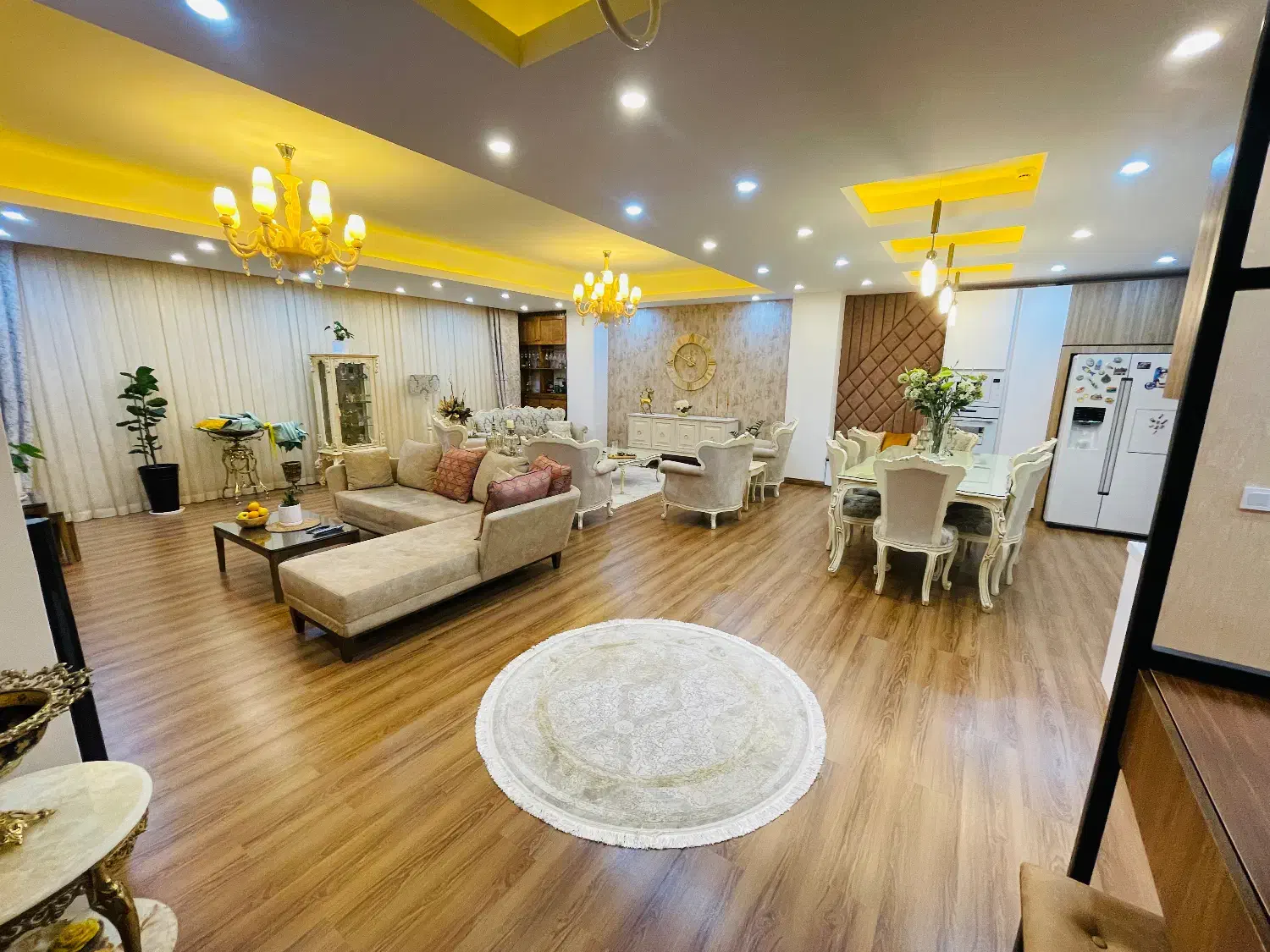 فروش اپارتمان ۱۷۵ در دریای ۲۳ شرقی تک واحد چالوس