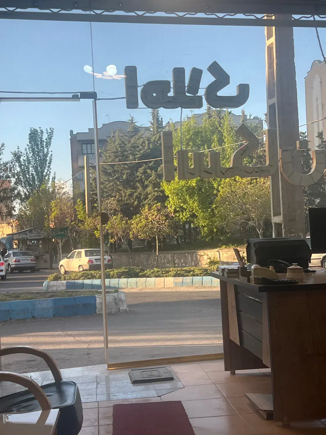 ۱۰۳ متر  ۲ خواب طبقه ۴ یاغچیان