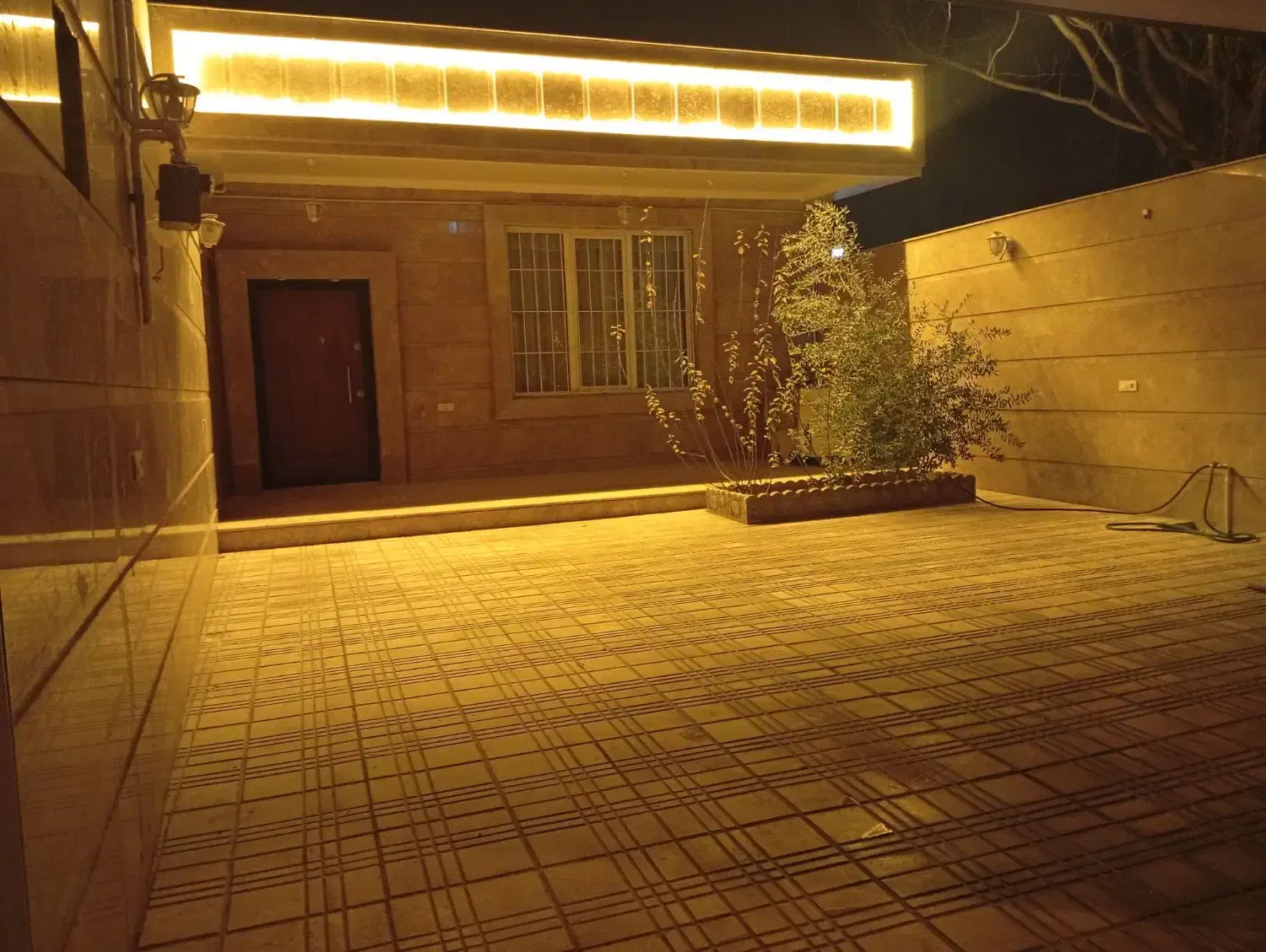فروش ویلایی بتنی آسیاباد جنوبی