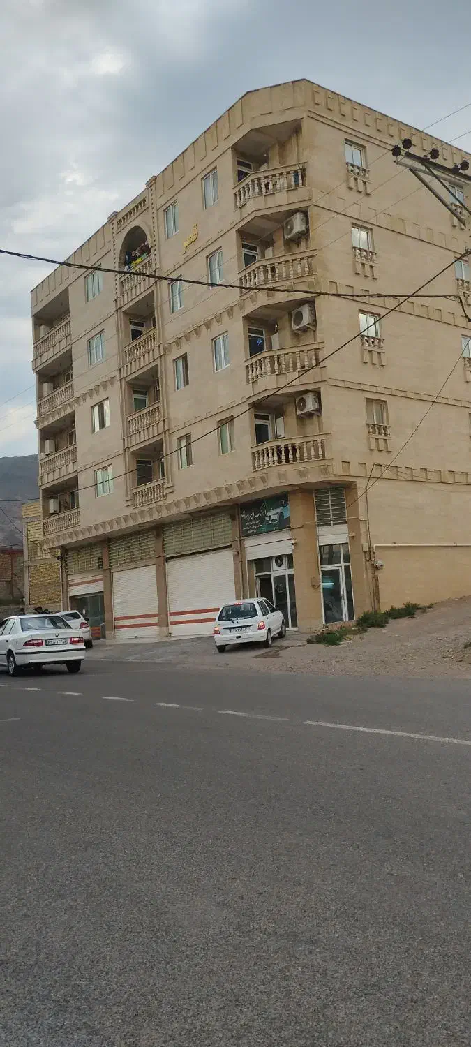 آپارتمان منجیل