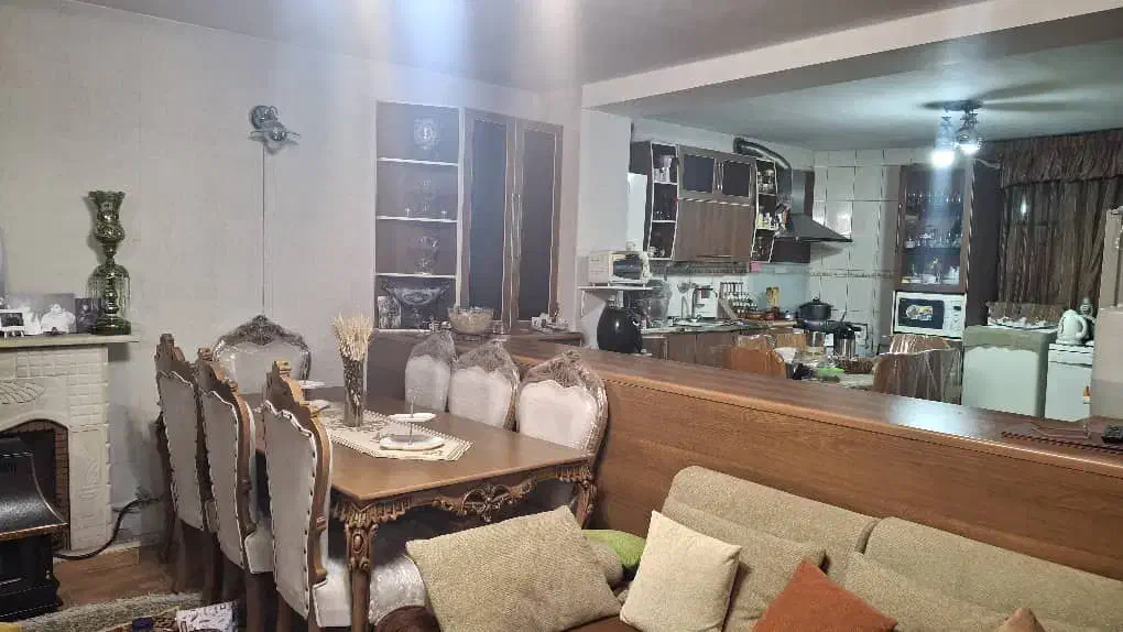 ویلایی برخیابان اصلی سندملکی