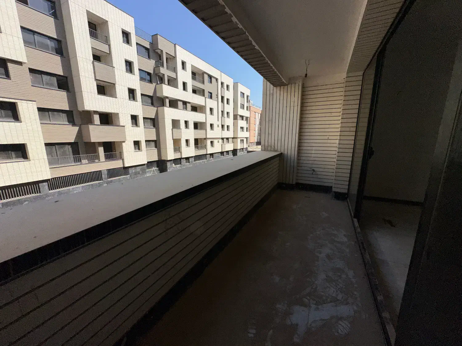 آپارتمان گل نرگس ۱۴۶ متر سه خواب