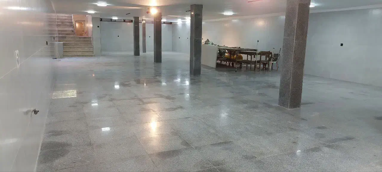 رهن واجاره مغازه 250 متری تجاری احمدآباد