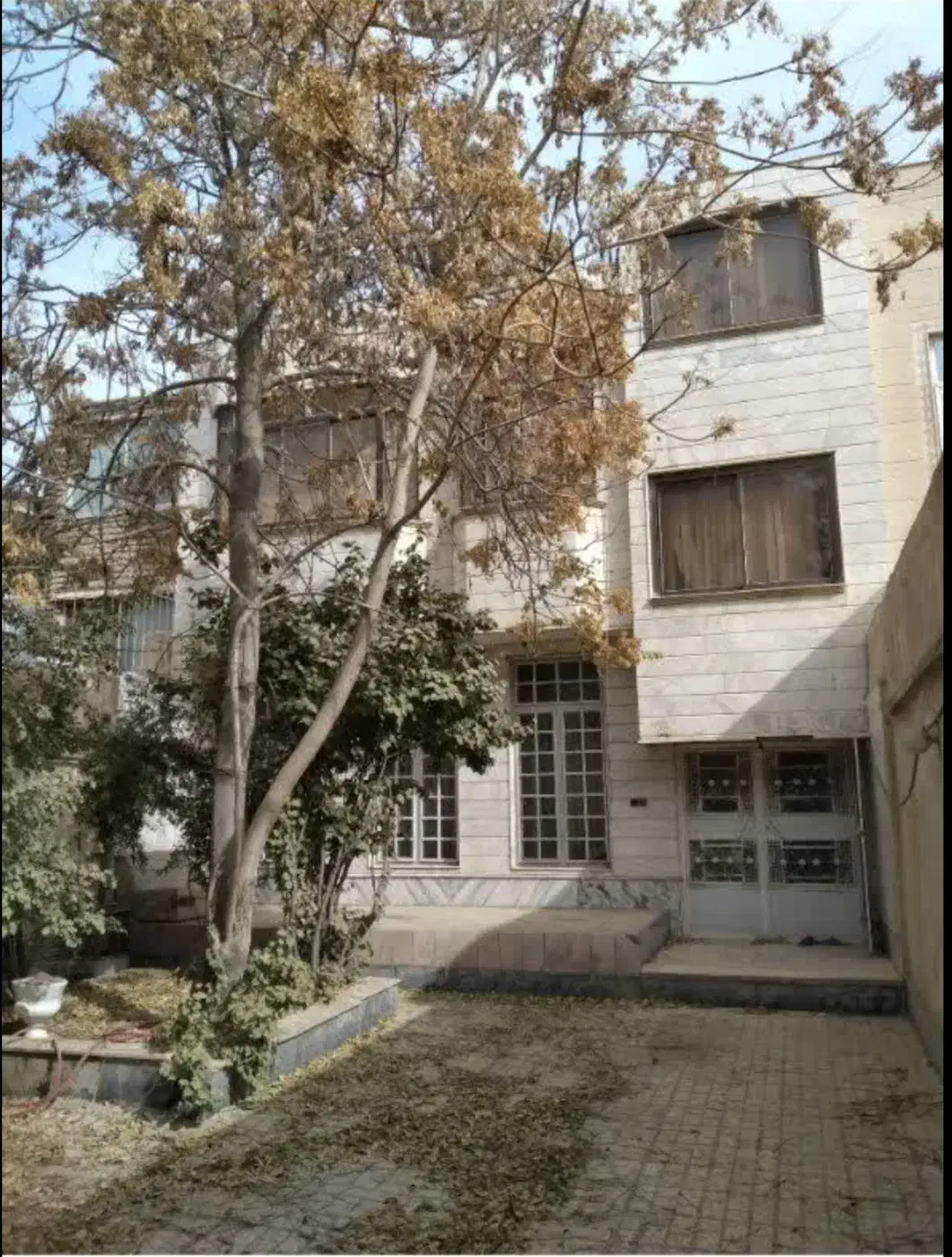 ویلایی در ابوطالب ۸۰ شش دانگ