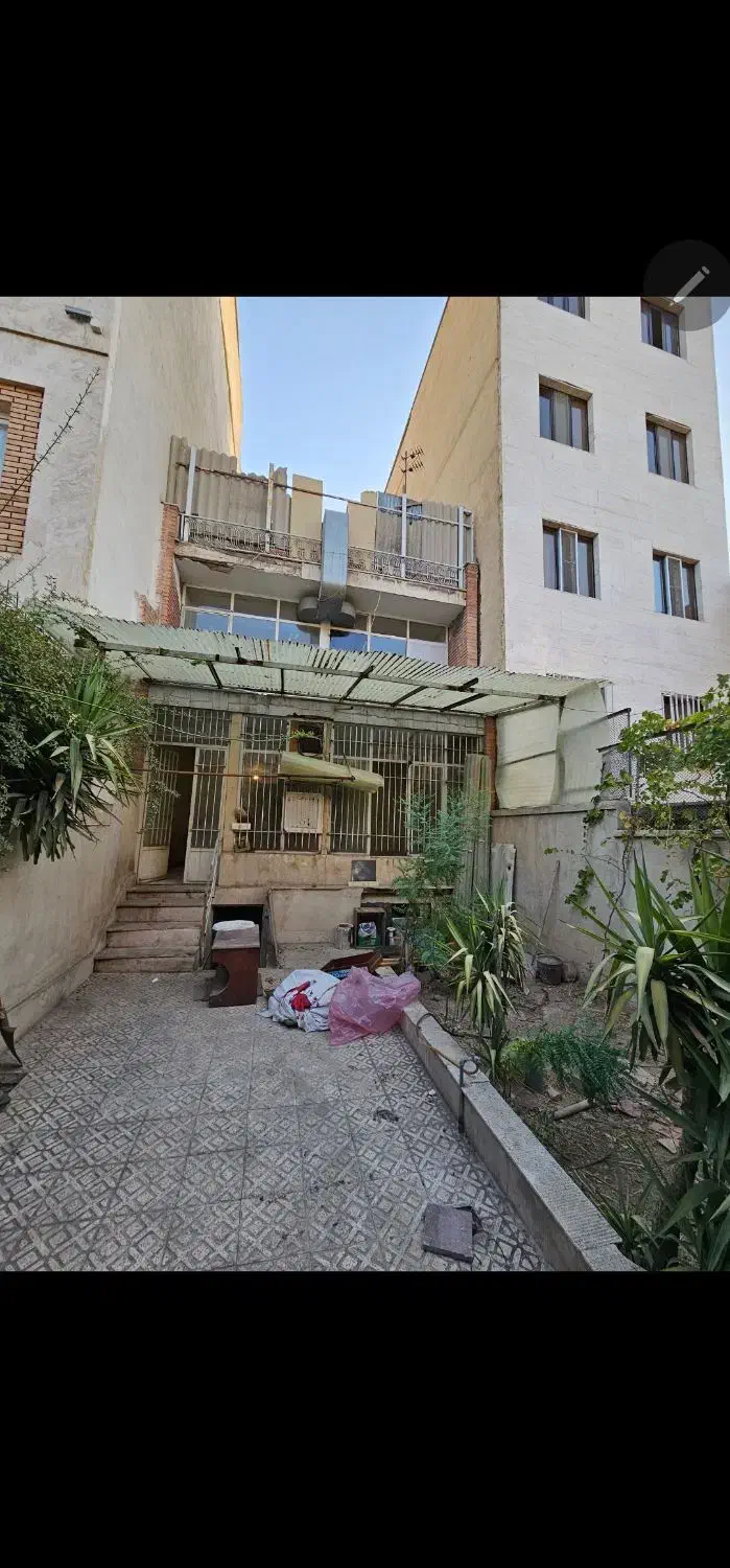 خونه قدیمی دربست