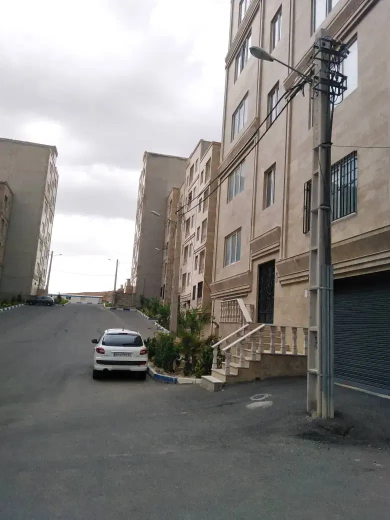 فروش آپارتمان100مترنوساز 10واحدی دوخواب فول